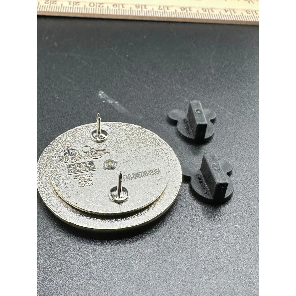NWOT Alice in Wonderland Disney Store Pin Booster Set 2020 Spinner Cheshire Cat